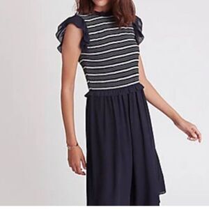 Ann Taylor NWOT Smocked Bodice Ruffle Sleeve Fit & Flare Dress‎ 6 Blue White